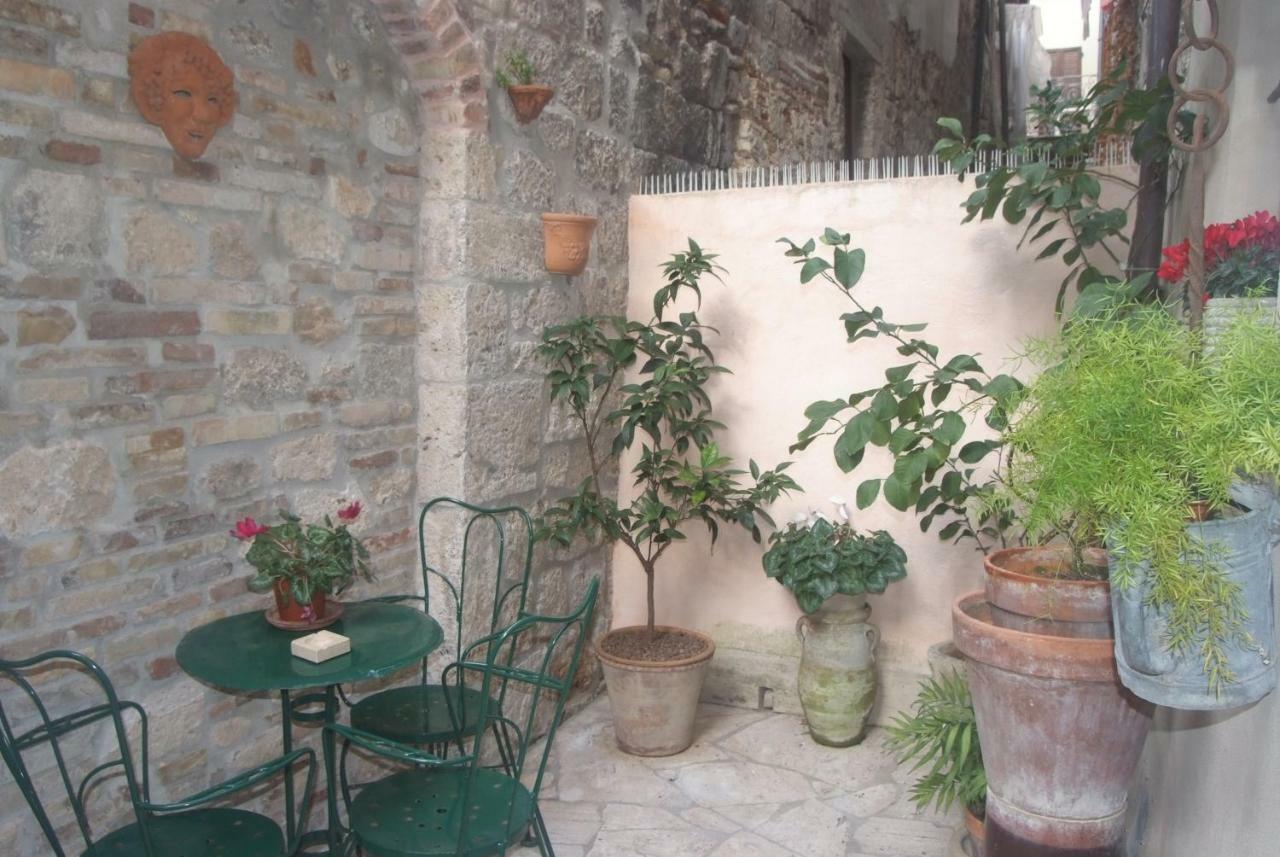 Piccola Corte Ascoli Piceno Bagian luar foto